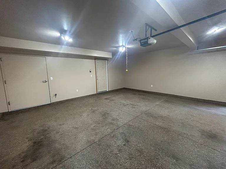 11902 Seven Pine Dr — Photo 22