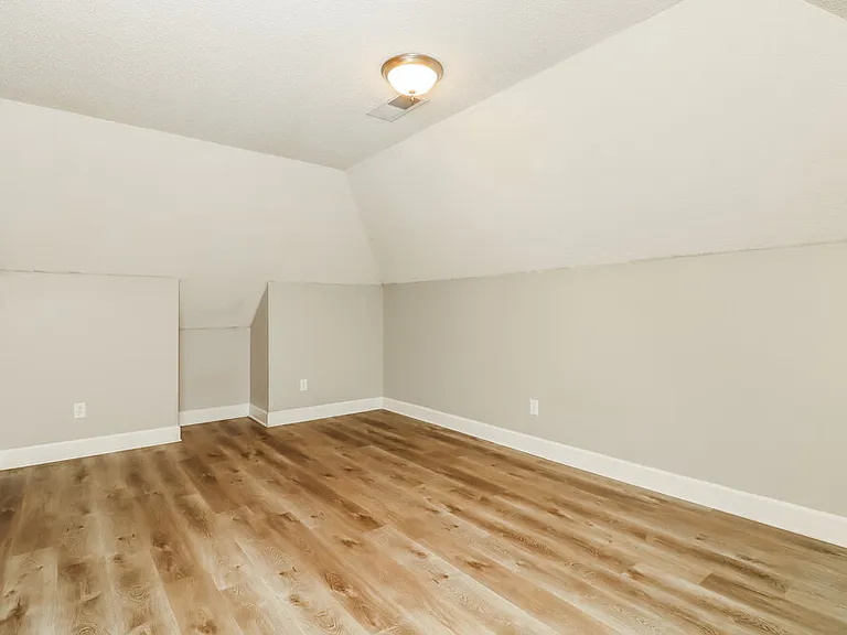 4048 Golfview Ct — Photo 6
