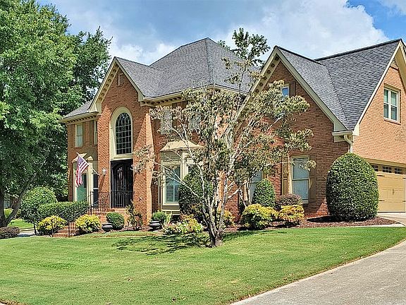 2nd image of 235 Woodbury Way