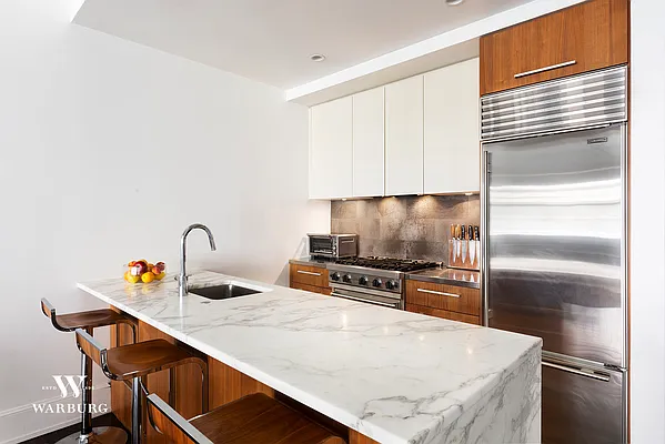 Sold by Warburg | media 3