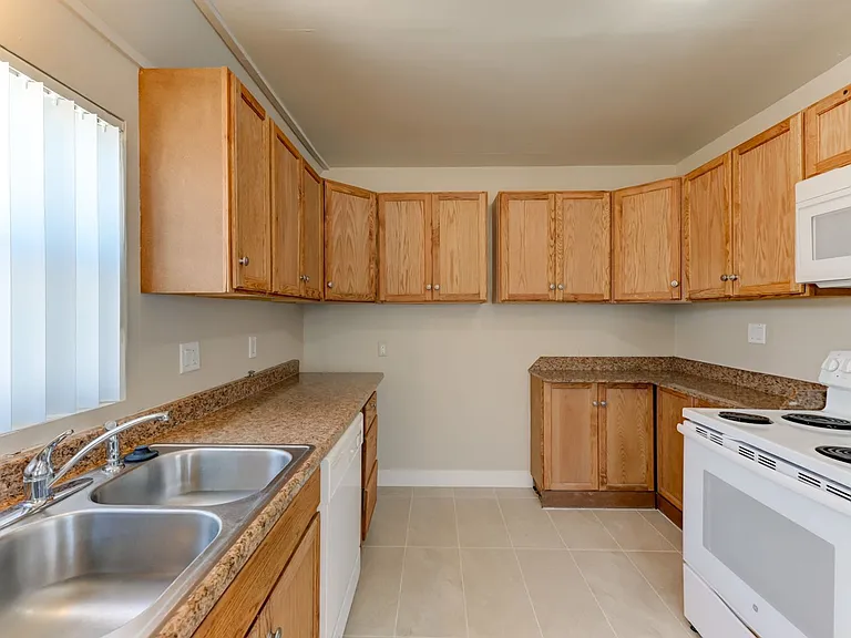 402 Ilmenite Way — Photo 7