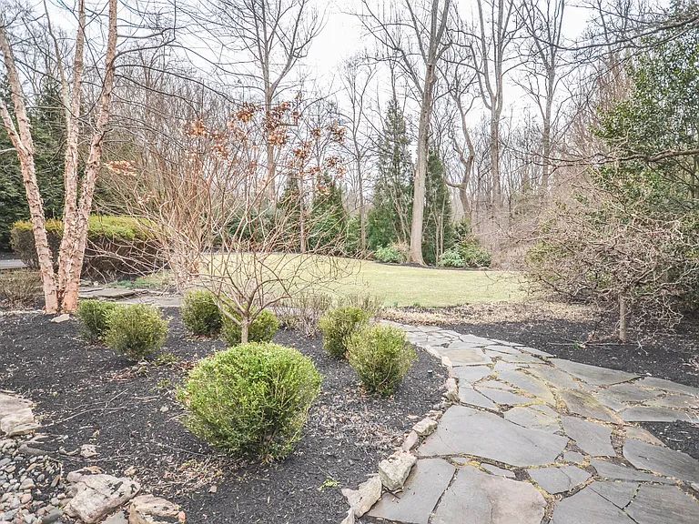 9108 Weant Dr — Photo 51