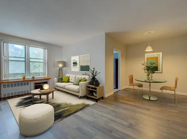 66-10 Yellowstone Boulevard image 1 of 31