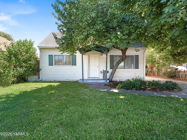 412 S Alder St, Toppenish, WA 98948