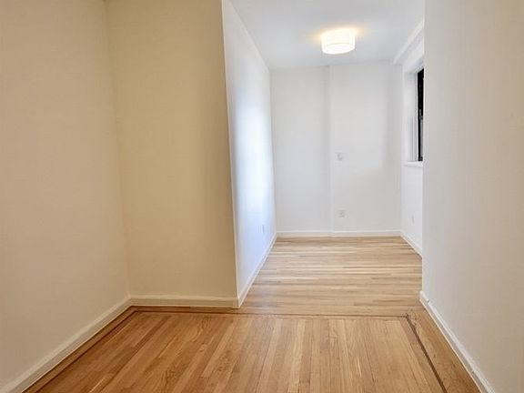 5th image of 200 Haven Ave APT 4C