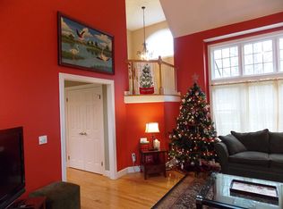 638 Saddle Crest Dr, Webster, NY 14580