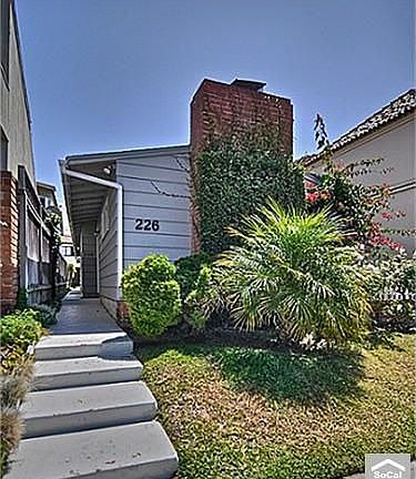 3rd image of 226 Goldenrod Ave
