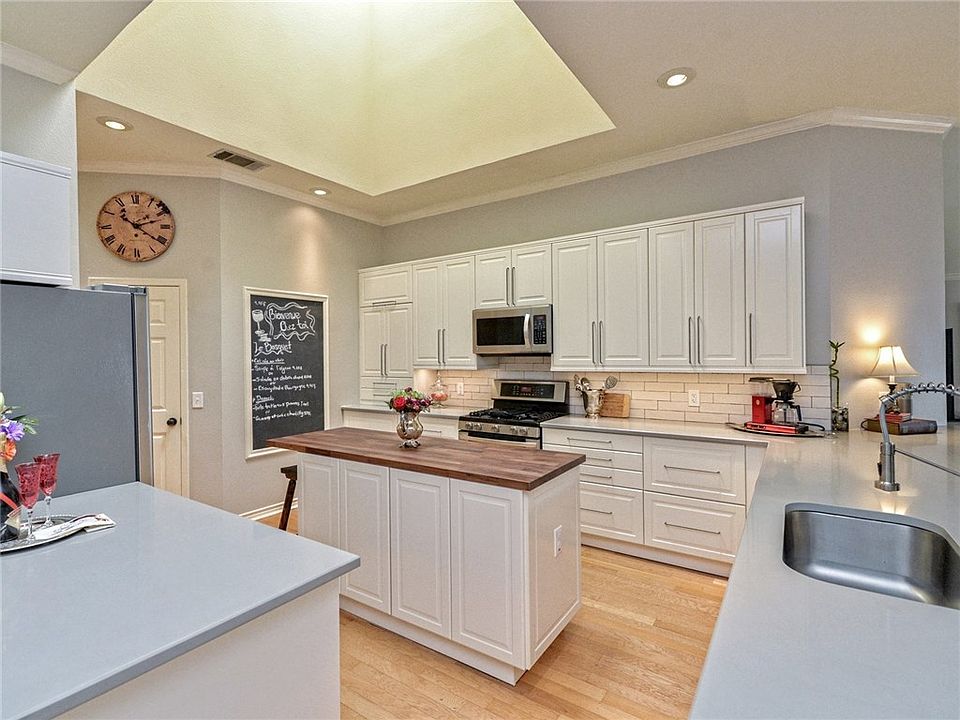 1st image of 11015 Pebble Garden Ln