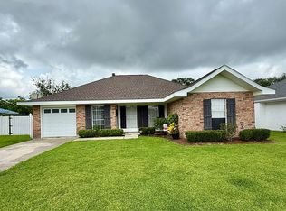 407 Sugar Ridge Dr, Houma, LA 70360