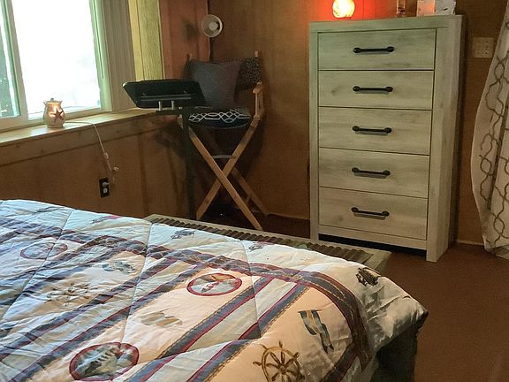 5 drawer chest and stand/sit movable desk