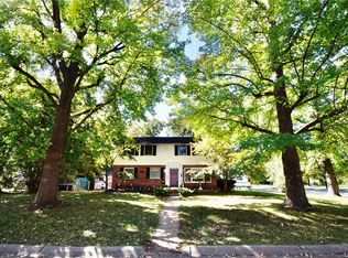 11052 Saint Kevin Ln, Saint Ann, MO 63074