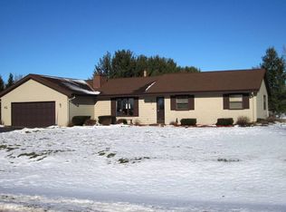 S108W37150 Draper Rd, Eagle, WI 53119