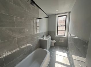 1428 Wolf St #2F, Philadelphia, PA 19145