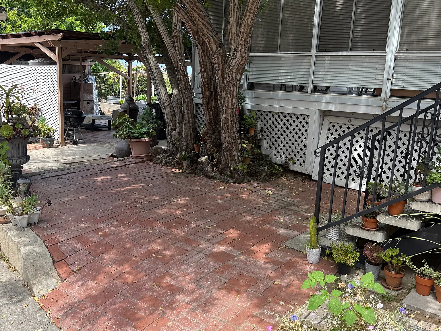 Campion Dr, Los Angeles — Photo 3