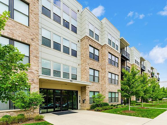 2nd image of 751 N 6th St APT 207