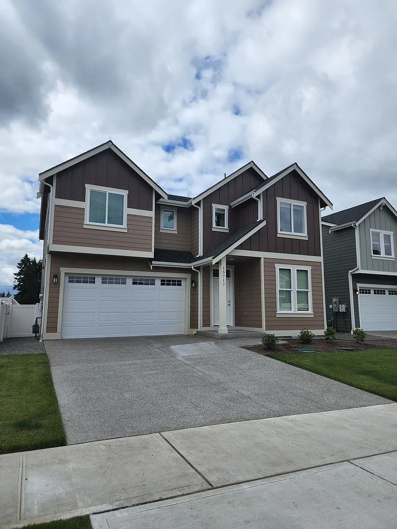 Yelm Creek Estates, Newer Construction 4 Bedroom, 2.75 Bathroom with Den — Photo 1