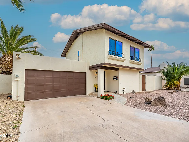 7733 E Hubbell St — Photo 40