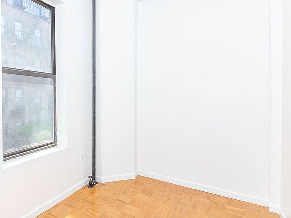 5th image of 244 Roebling St #14FF