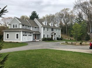 3 R Westminster Cir, Wellesley, MA 02481