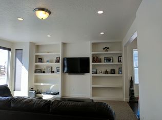 4762 W Daybreak Rim Way, South Jordan, UT 84009