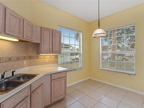 4th image of 2906 Moorcroft Ct #4