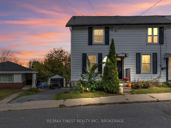 343 Sydenham St, Kingston, ON K7K 3N1