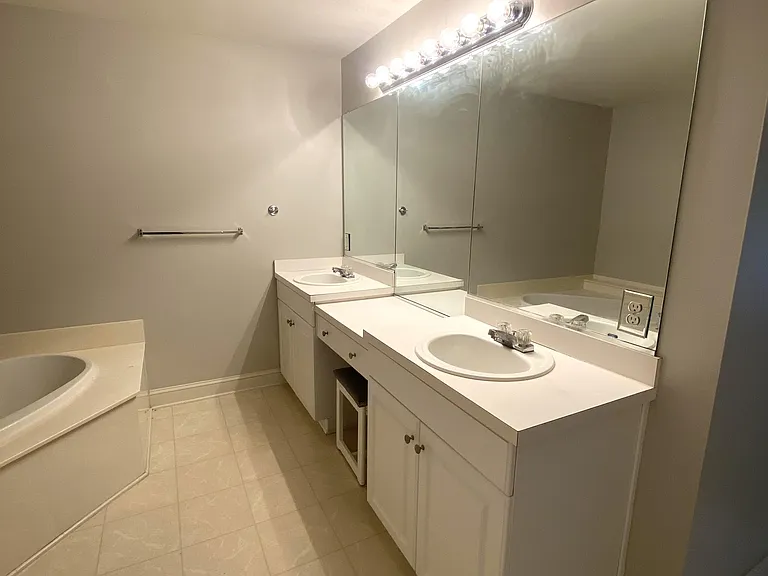 4492 Great Oak Dr #1 — Photo 16