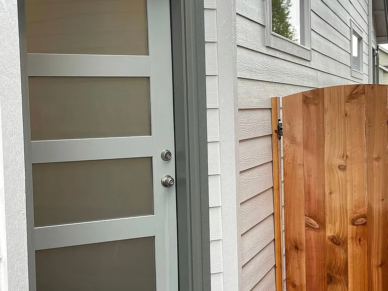 1215 N Fairhope Pl — Photo 2