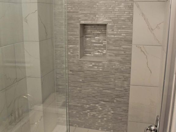 Tile & Glass Shower