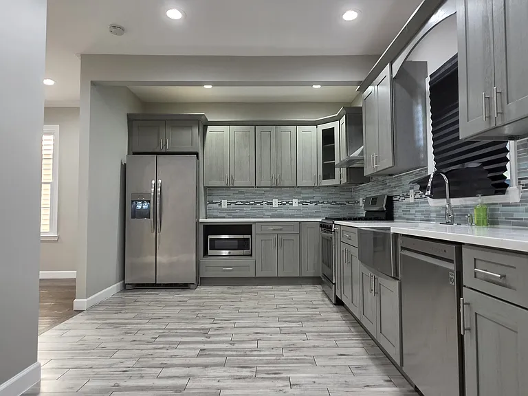 75 W 11th St #1F — Photo 6