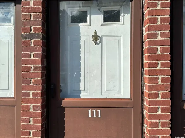 111 Bailey Court #111, Middle Island, NY 11953