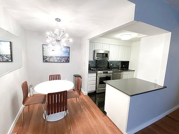 4th image of 102 Bradhurst Ave APT 414