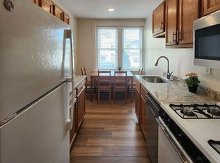 207 Everett St #2, Quincy, MA 02170