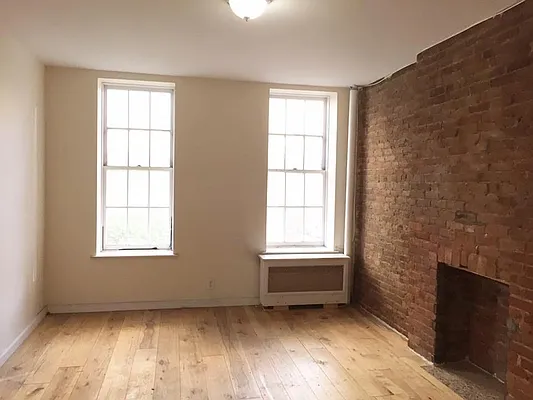 Rented by Manhattan Residential Group | media 11