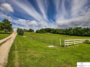 1814 County Road P41, Omaha, NE 68122