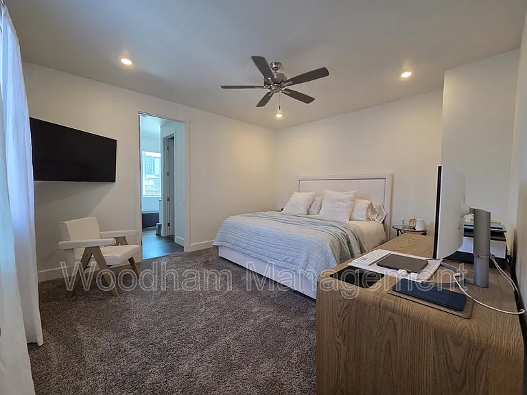 4819 Harvest Pkwy — Photo 14