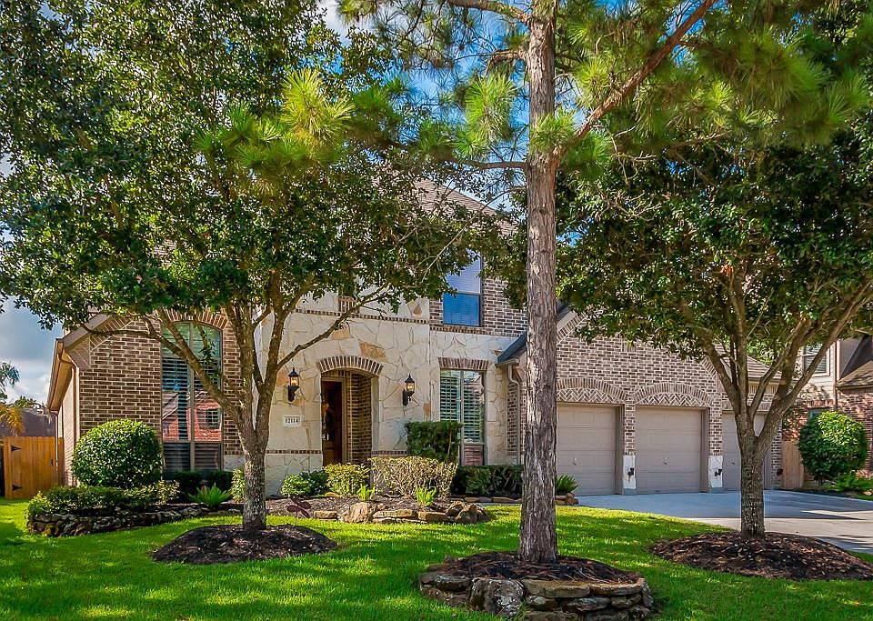 1st image of 12114 Pinelands Park Ln