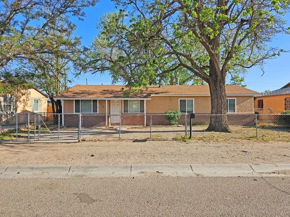 1620 McEwen Ct SW, Albuquerque, NM 87105