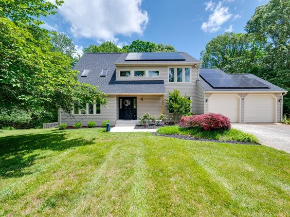 208 Mountain Laurel Dr, Lynchburg, VA 24503