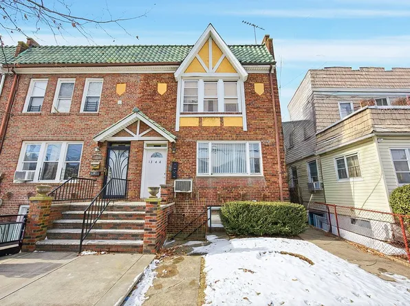 1344 E 35th St, Brooklyn, NY 11210