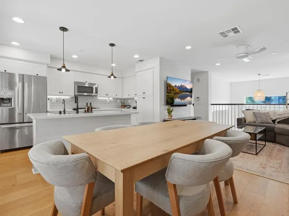 1678 Fairlead Ave, Carlsbad, CA 92011