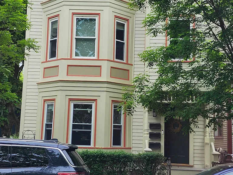 18 Perry St #3 — Photo 1