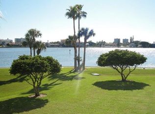 7862 Sailboat Key Blvd S APT 102, South Pasadena, FL 33707