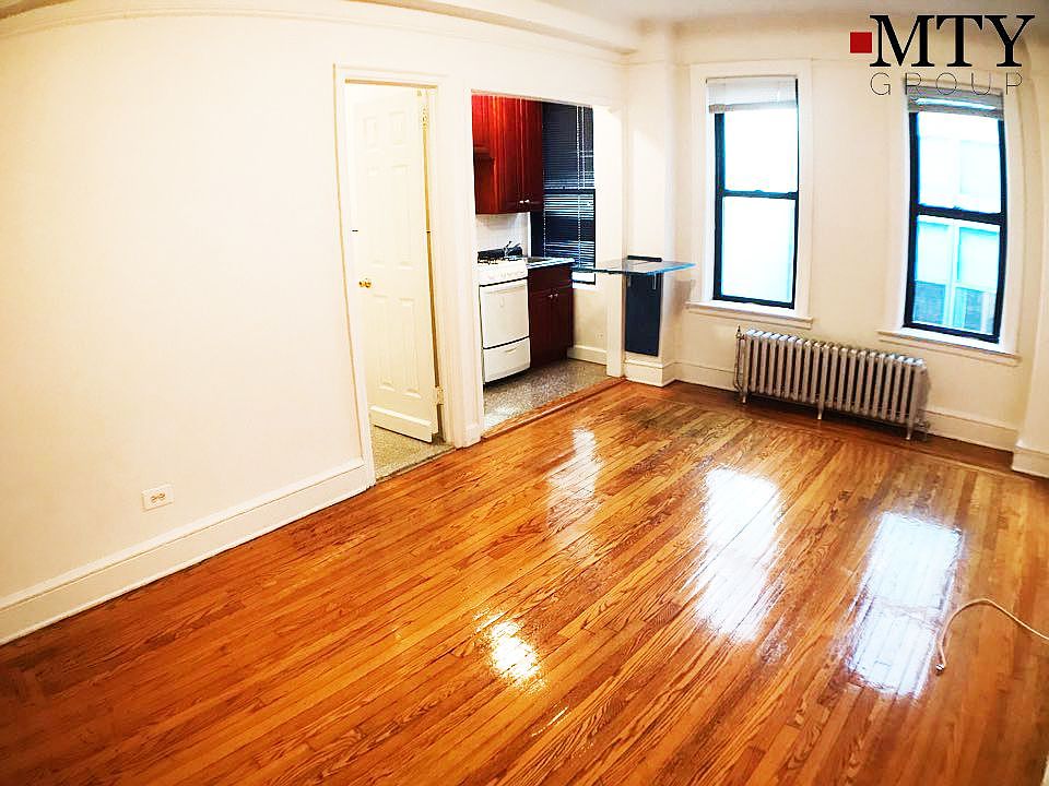 1st image of 155 E 52nd St APT 2L