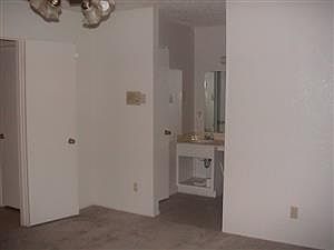 4th image of 3 Eastlane Pl
