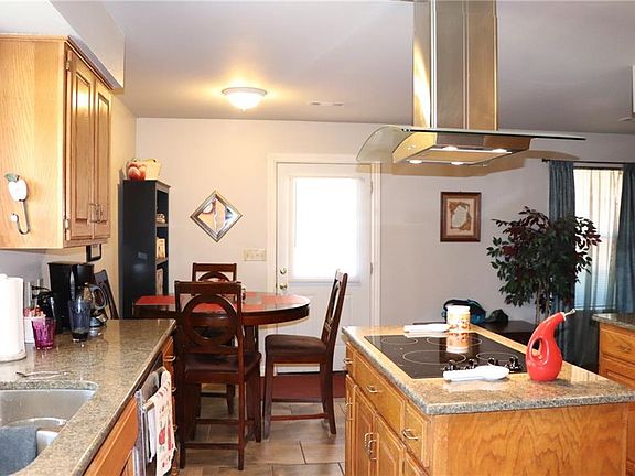5th image of 1720 S Hunt Ln #169