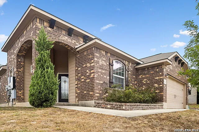 3 bed, 2.0 bath, 1971 sqft, $2,300 — Photo 4
