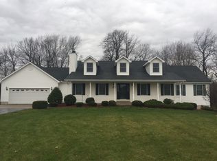 376 Ridge Run Dr, Valparaiso, IN 46383