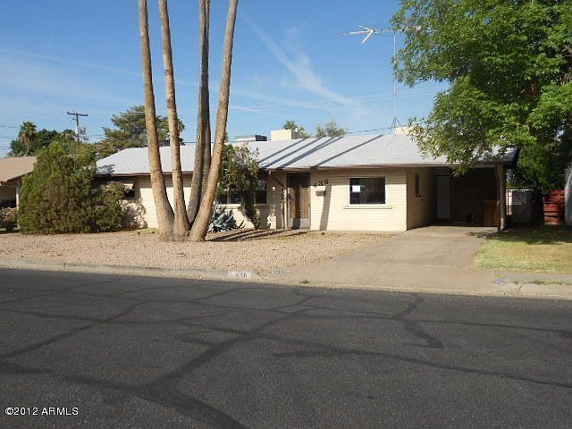 1st image of 438 N Ironwood