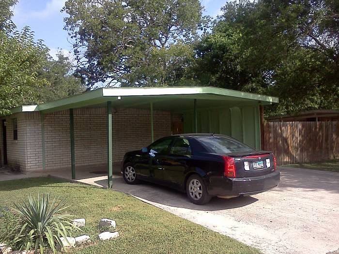 2nd image of 1013 Hackberry St #B